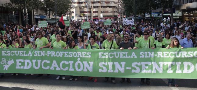 LAS MADRES DOCENTES INTERINAS SIGUEN SIENDO DISCRIMINADAS POR EL GOBIERNO DE LA REGIÓN DE MURCIA