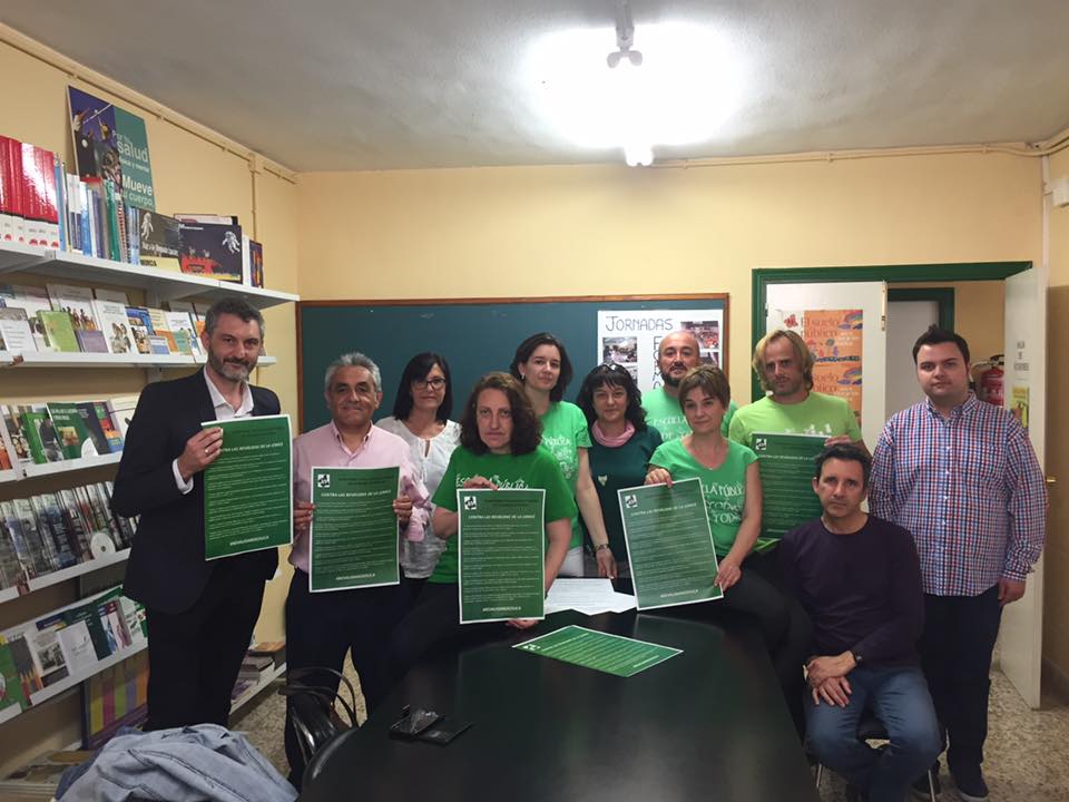 La plataforma por la escuela pública de la Región de Murcia lanza una campaña contra las reválidas ‪#‎RevalidaNoEduca‬