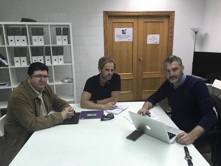 AIDMUR TRASLADA A PODEMOS-RM SU PREOCUPACIÓN POR LA PRIVATIZACIÓN DE LA EDUCACIÓN Y EL BLOQUEO HACIA LOS INTERINOS